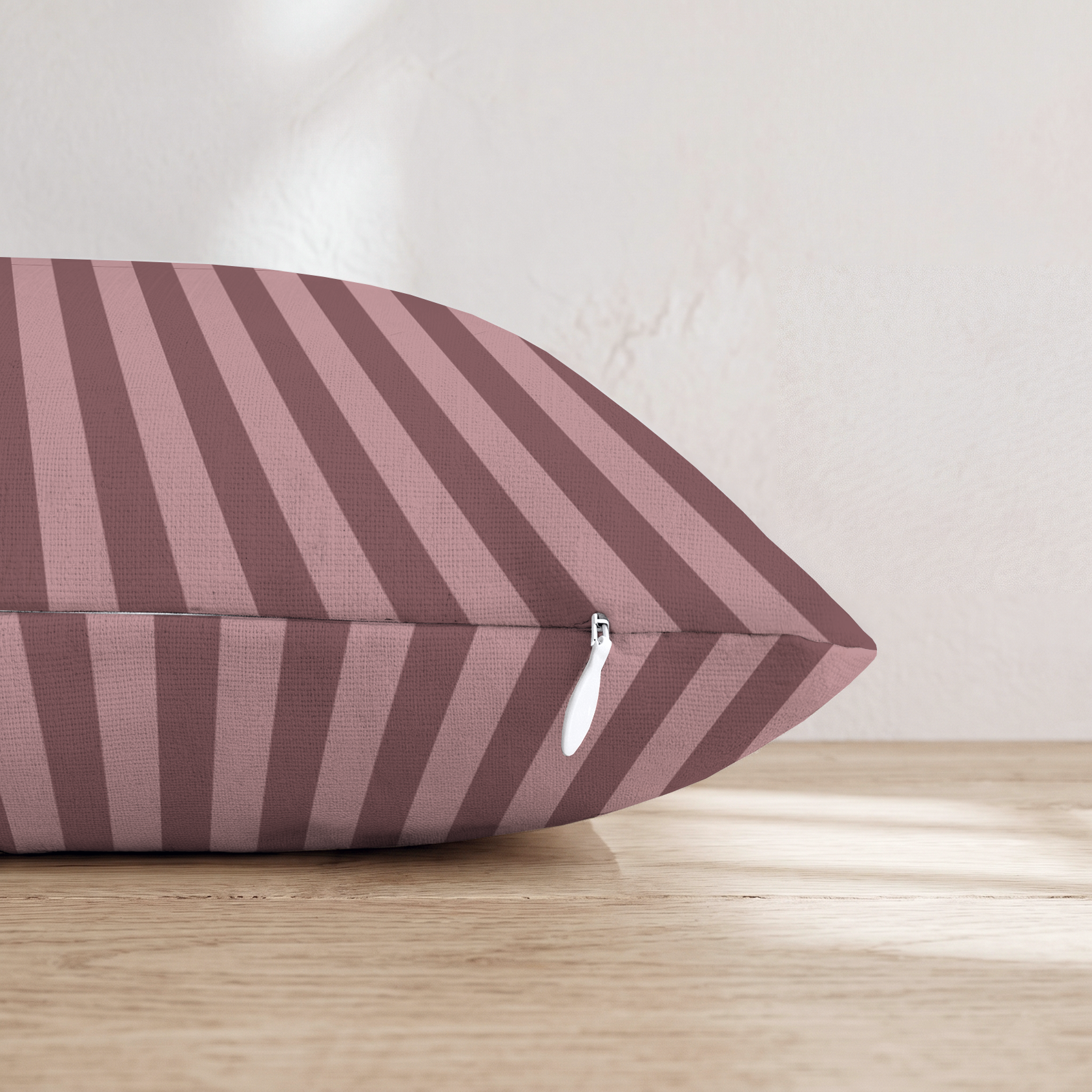 HH890211 HH890211_pillow_edge_zipper.png