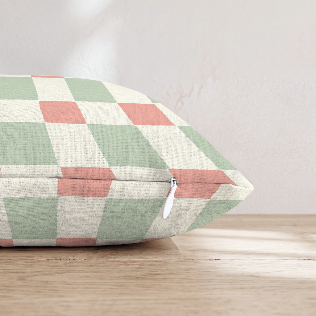 HH892282 HH892282_pillow_edge_zipper.png