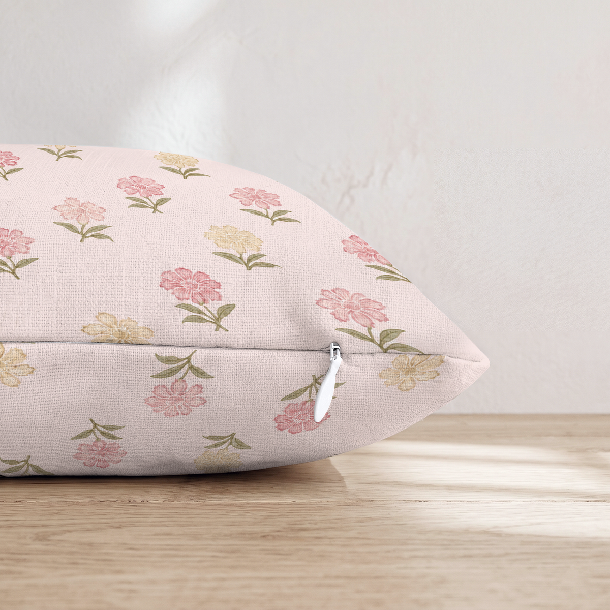 HH896611 HH896611_pillow_edge_zipper.png