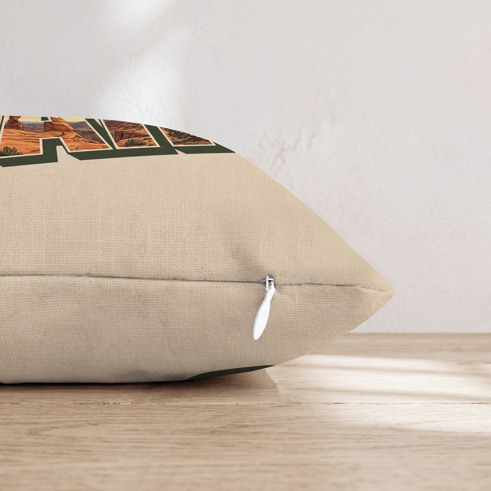 HH908856 HH908856_pillow_edge_zipper.png