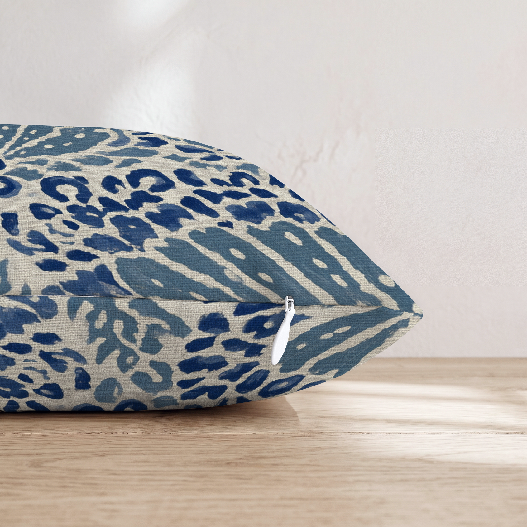HH922336 HH922336_pillow_edge_zipper.png