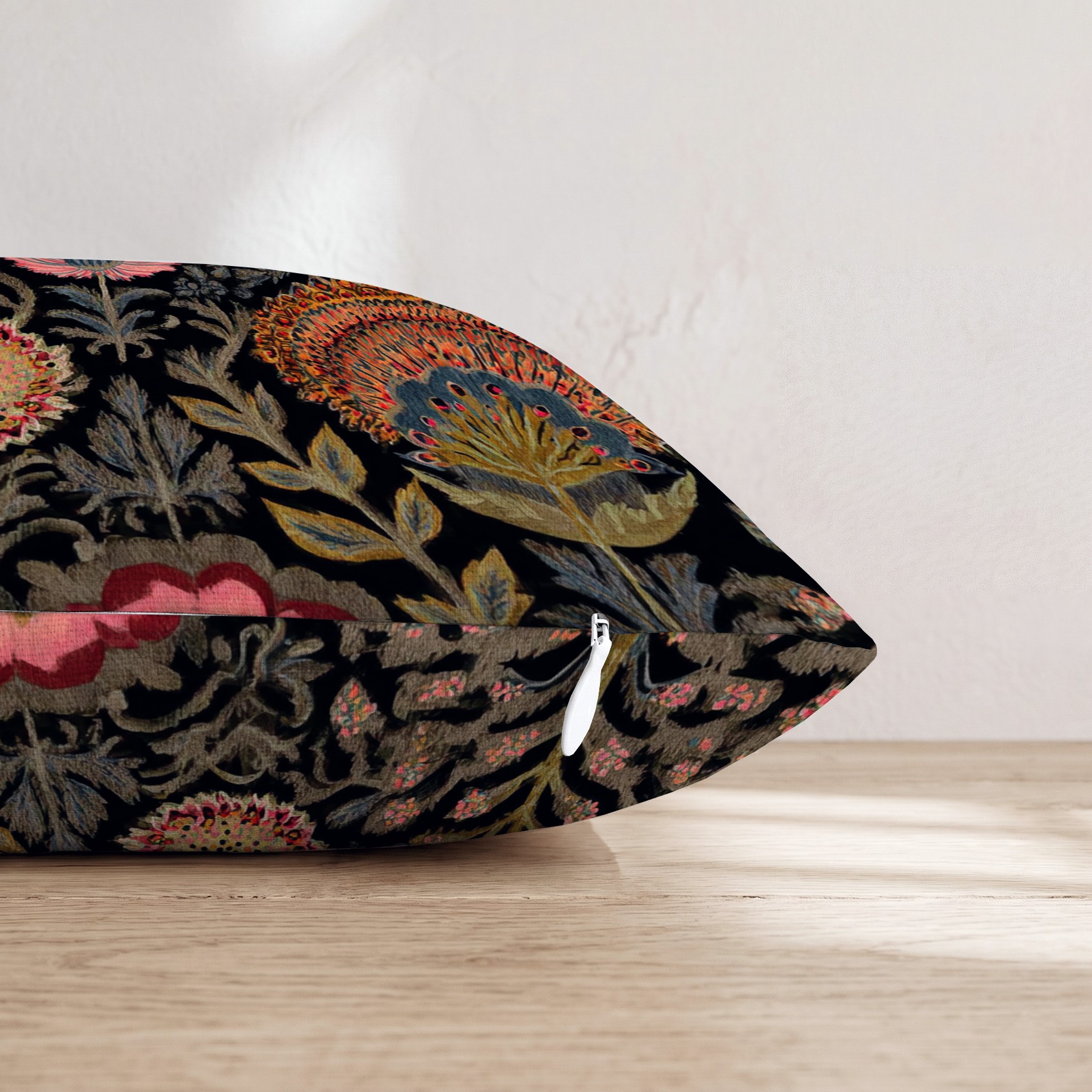 HH929283 HH929283_pillow_edge_zipper.png
