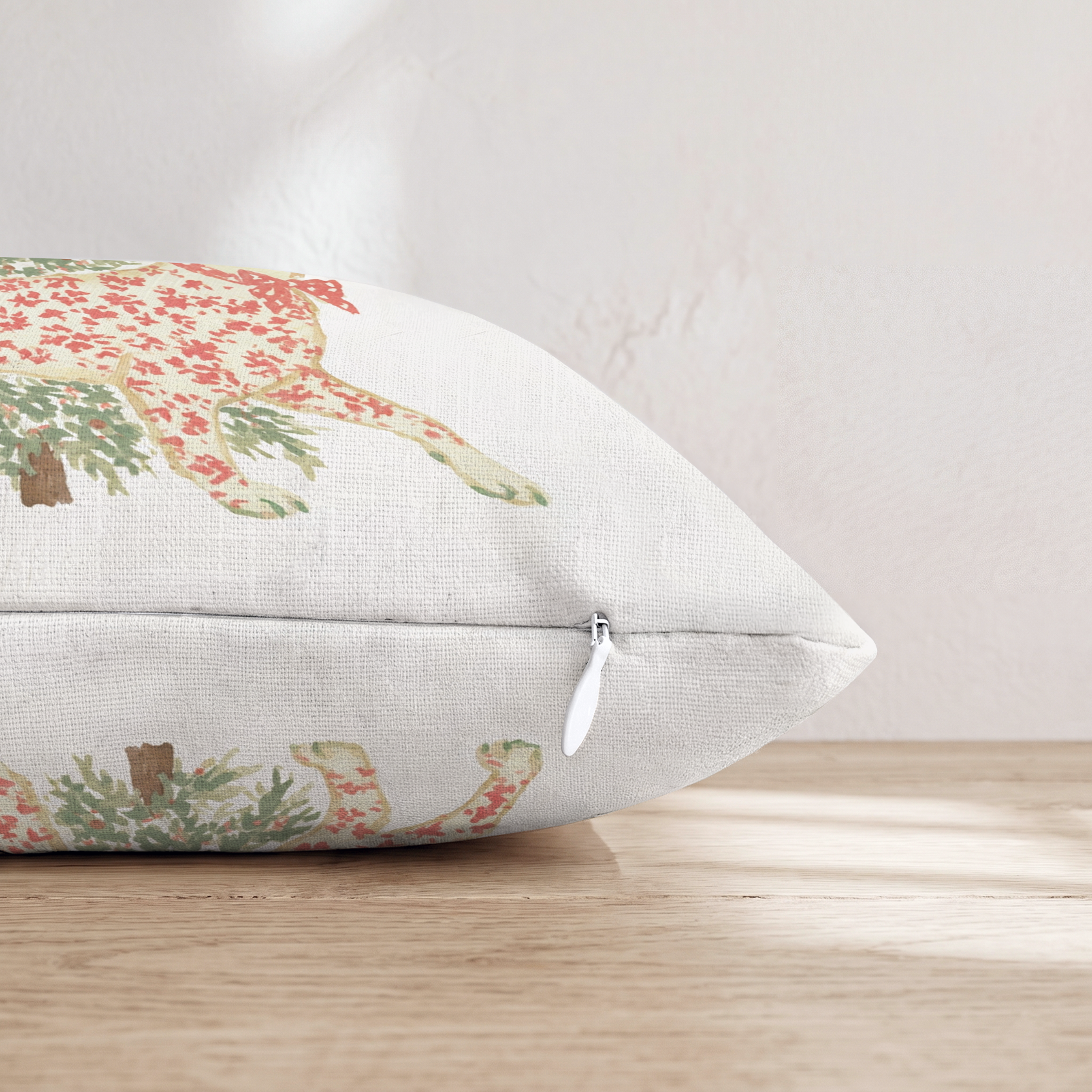 HH930593 HH930593_pillow_edge_zipper.png