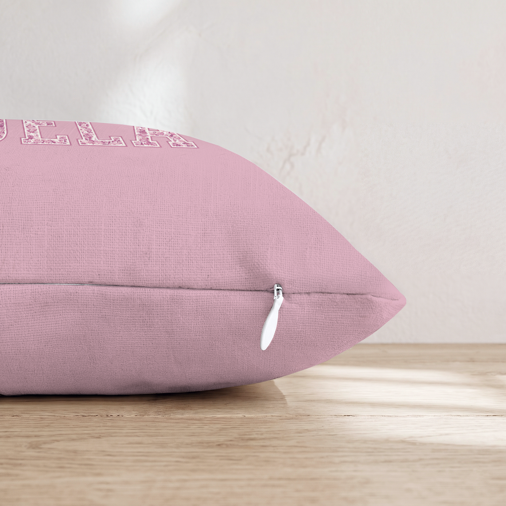 HH957171 HH957171_pillow_edge_zipper.png