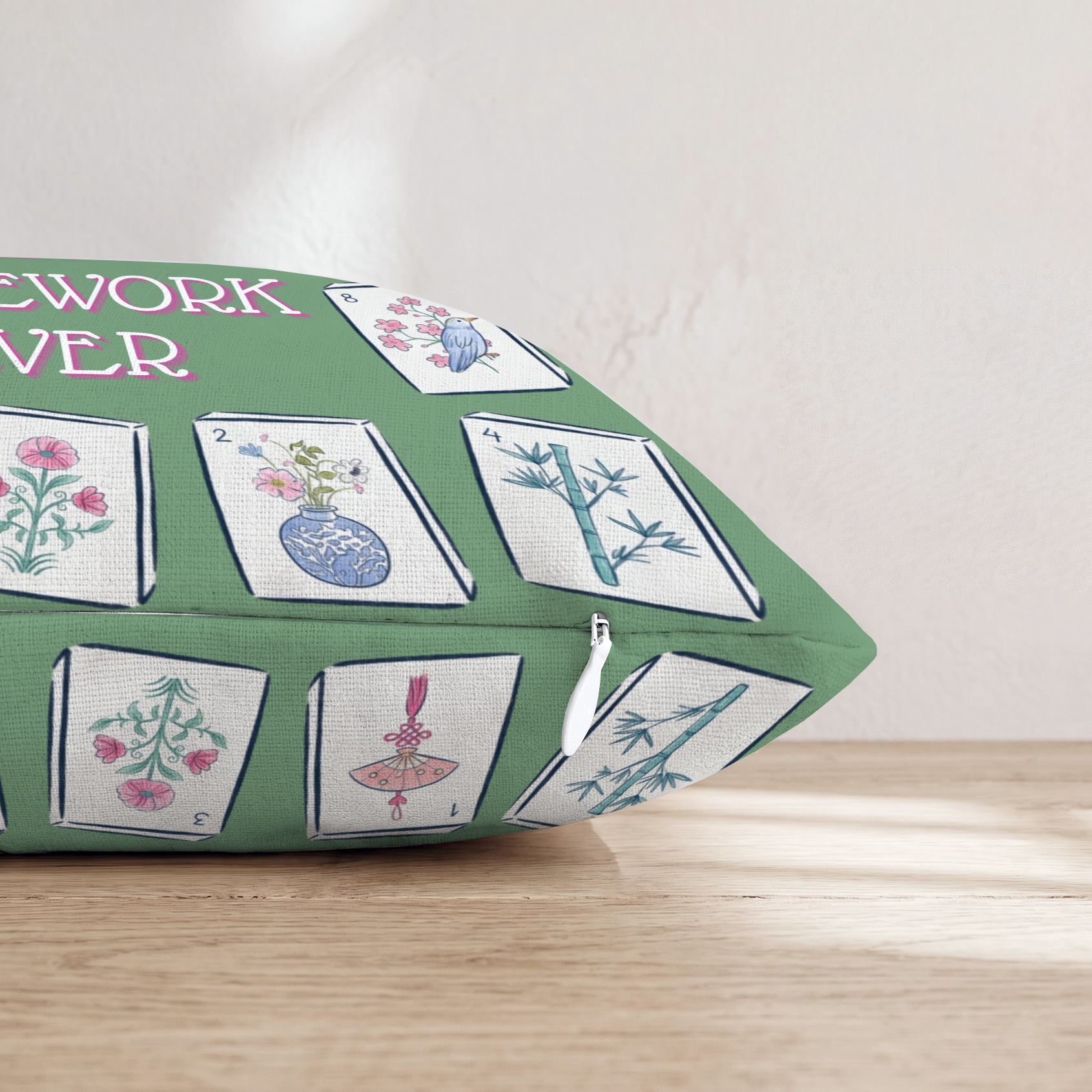 HH977162 HH977162_pillow_edge_zipper.png