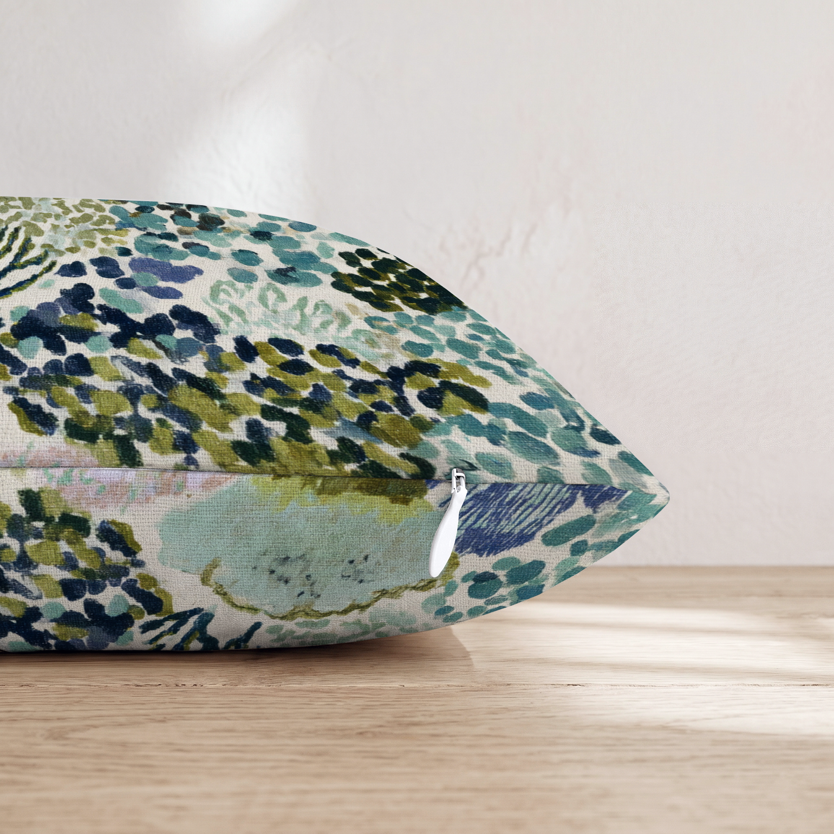 HH977392 HH977392_pillow_edge_zipper.png