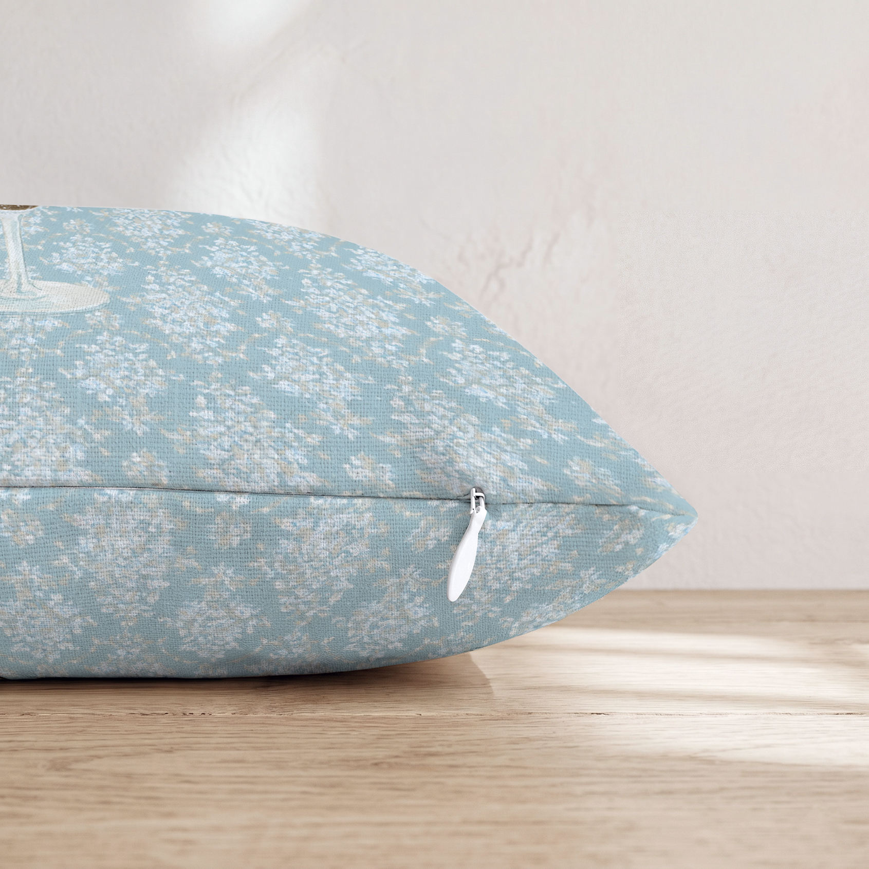 HH996674 HH996674_pillow_edge_zipper.png