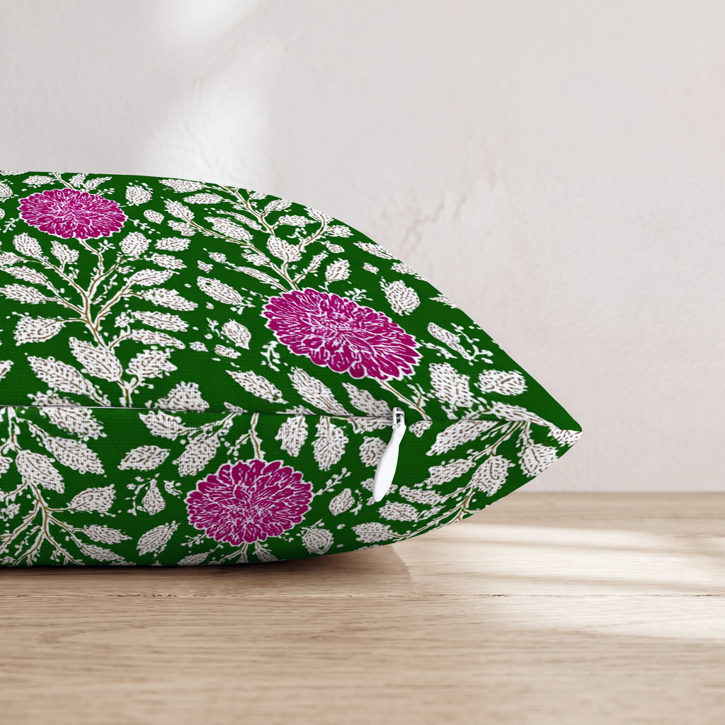 LR099510 LR099510_pillow_edge_zipper.png
