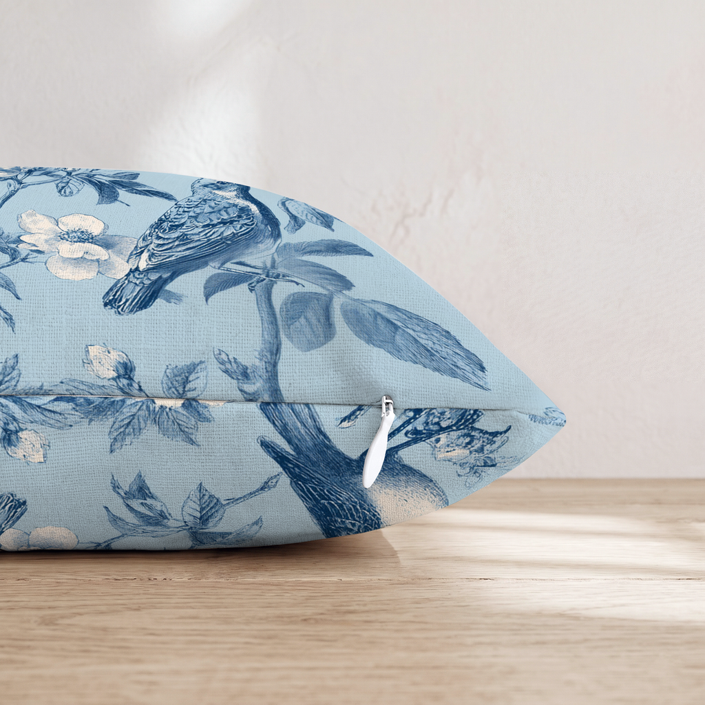 LR111667 LR111667_pillow_edge_zipper.png