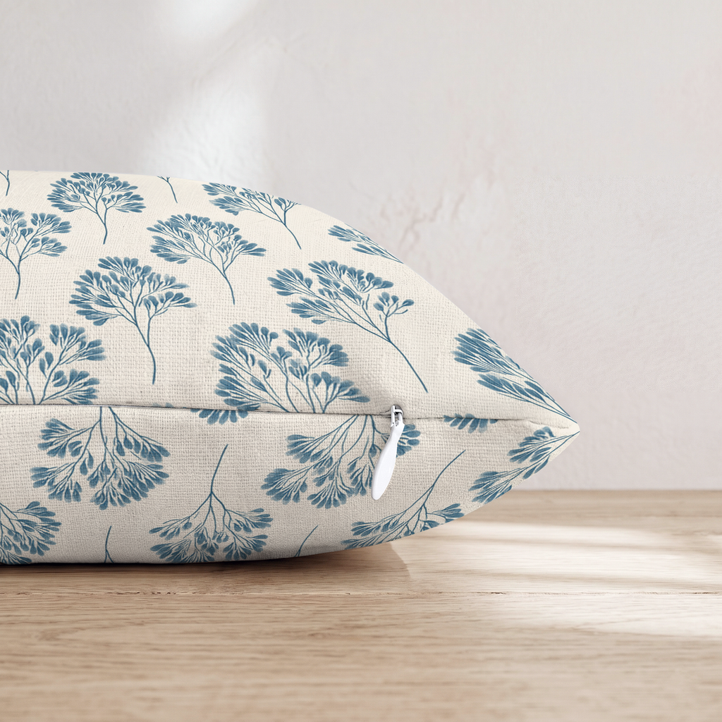 LR157455 LR157455_pillow_edge_zipper.png