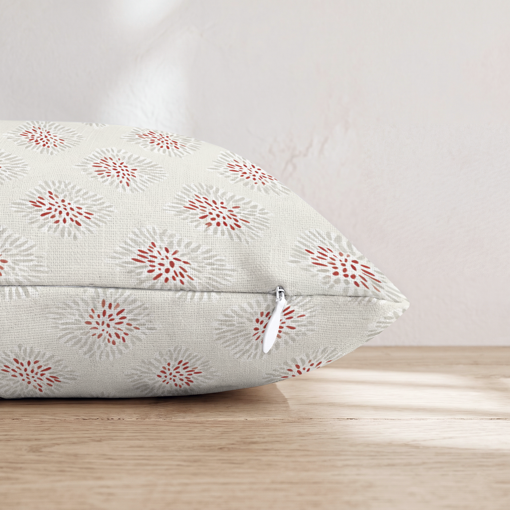 LR234753 LR234753_pillow_edge_zipper.png