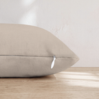 LR264536 LR264536_pillow_edge_zipper.png