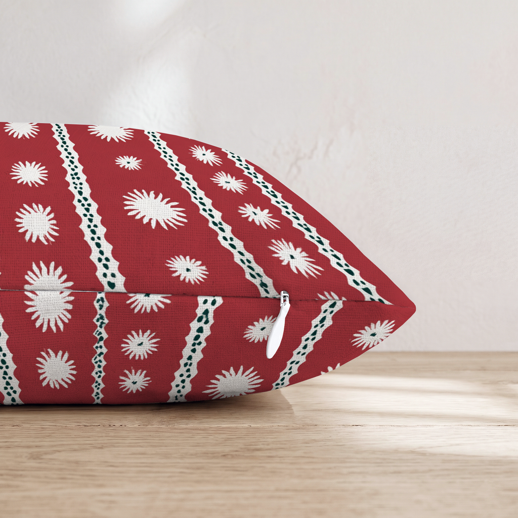 LR284465 LR284465_pillow_edge_zipper.png