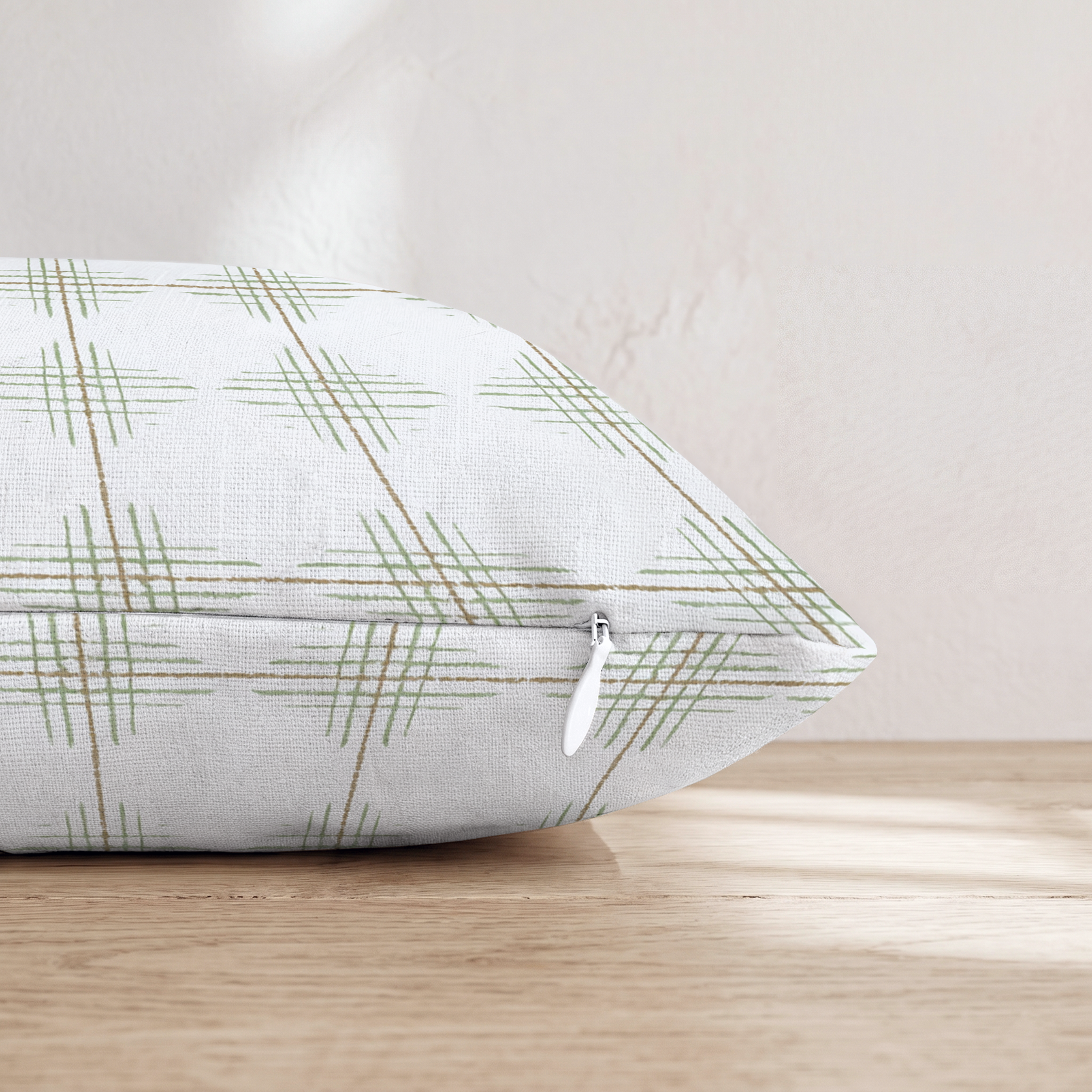 LR351424 LR351424_pillow_edge_zipper.png