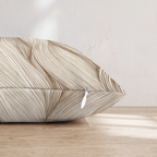LR369955 LR369955_pillow_edge_zipper.png