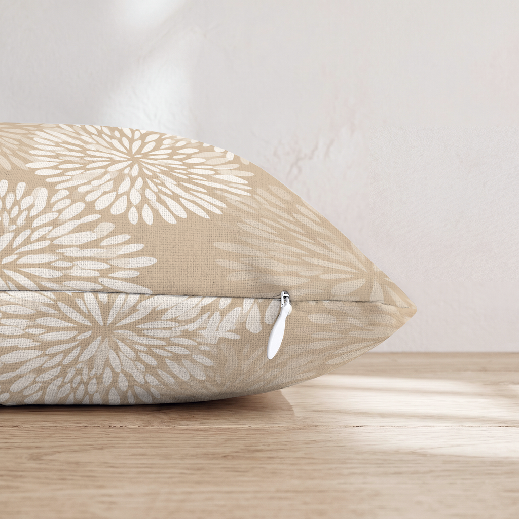 LR378716 LR378716_pillow_edge_zipper.png