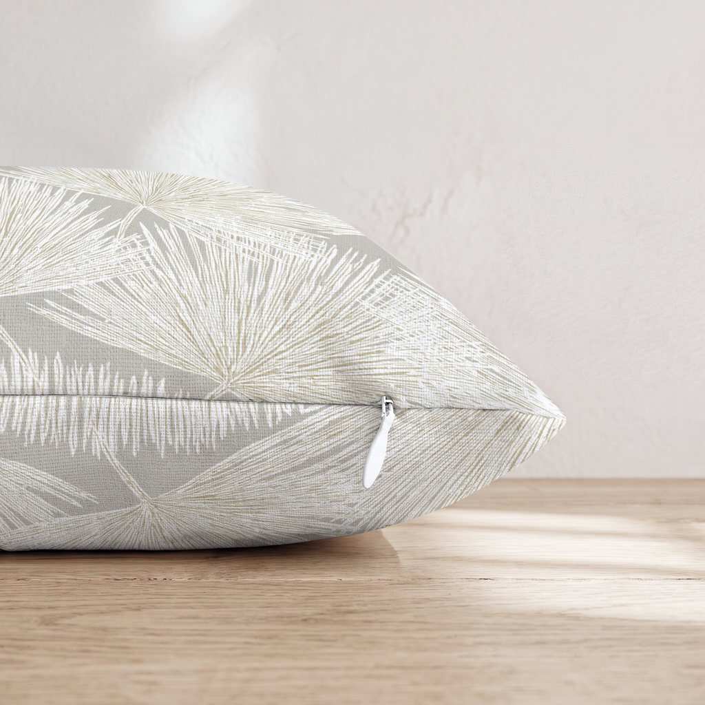 LR544769 LR544769_pillow_edge_zipper.png