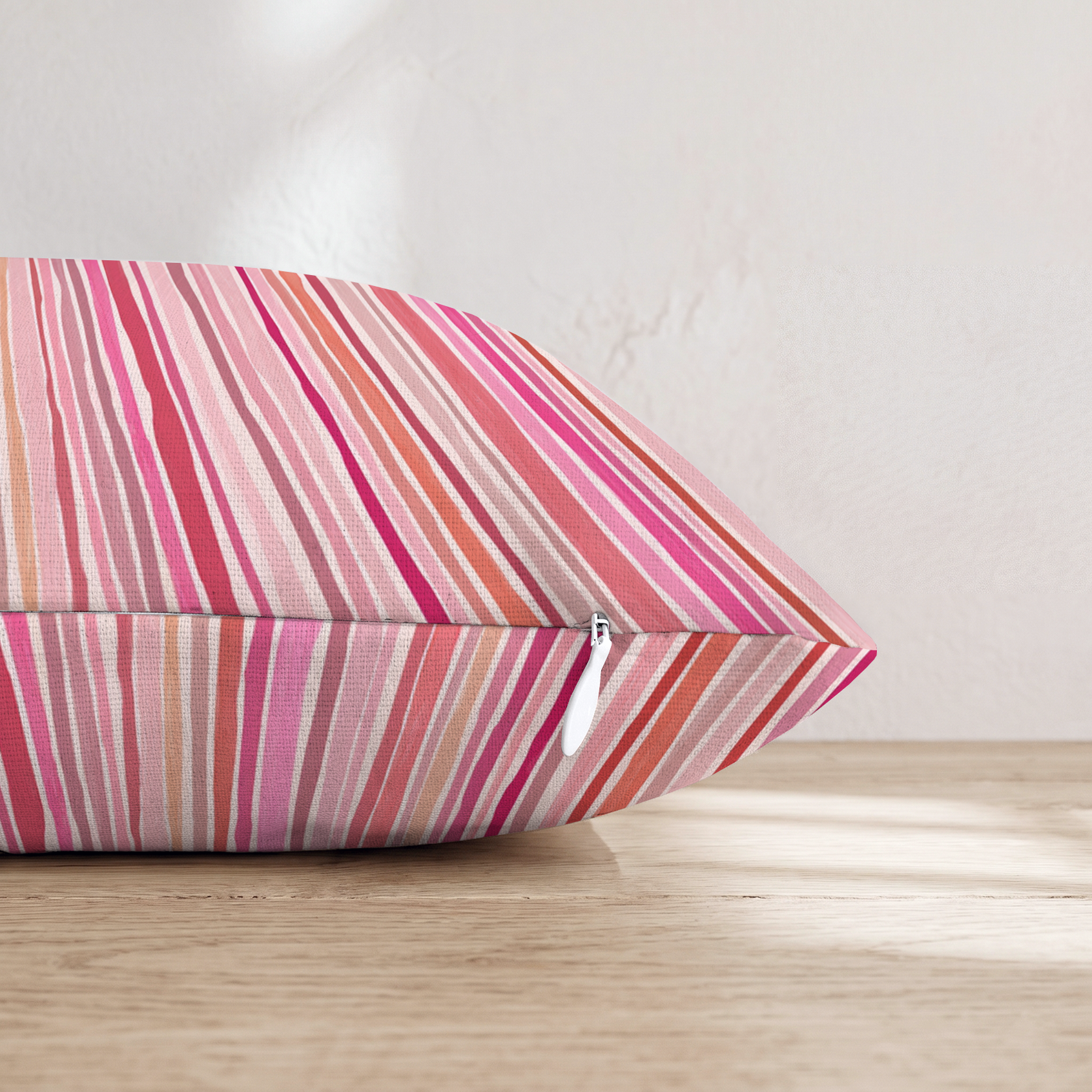 LR641800 LR641800_pillow_edge_zipper.png