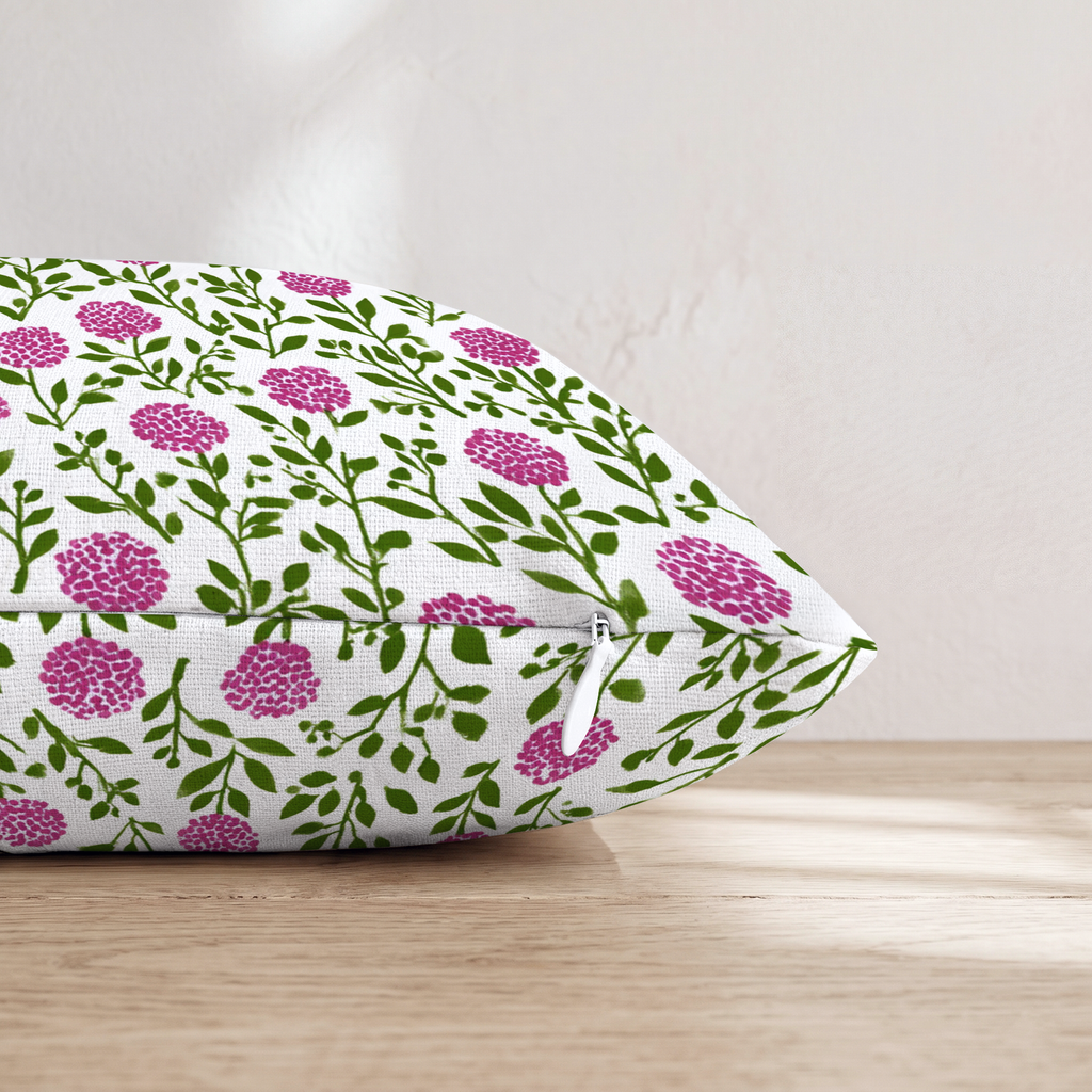 LR744493 LR744493_pillow_edge_zipper.png