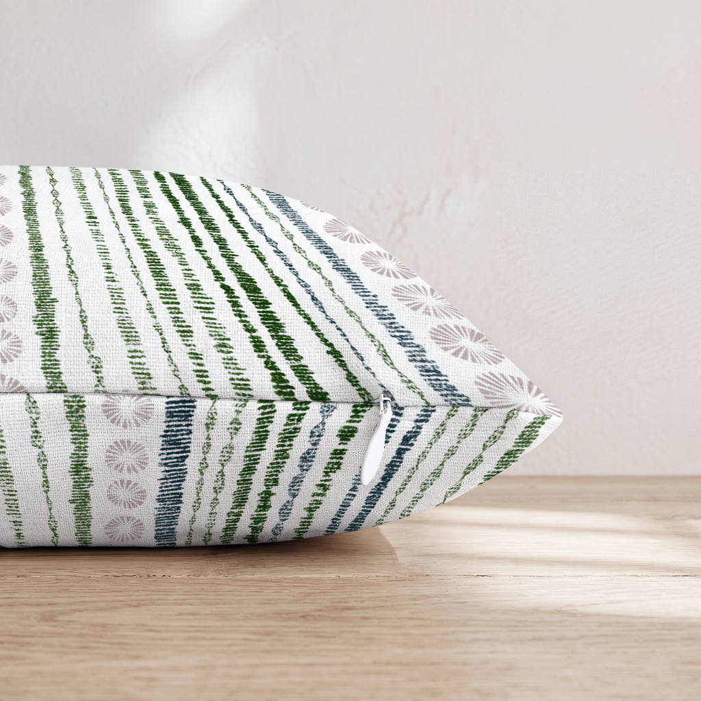 LR831692 LR831692_pillow_edge_zipper.png