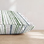 LR831692 LR831692_pillow_edge_zipper.png