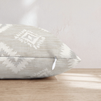 LR849377 LR849377_pillow_edge_zipper.png