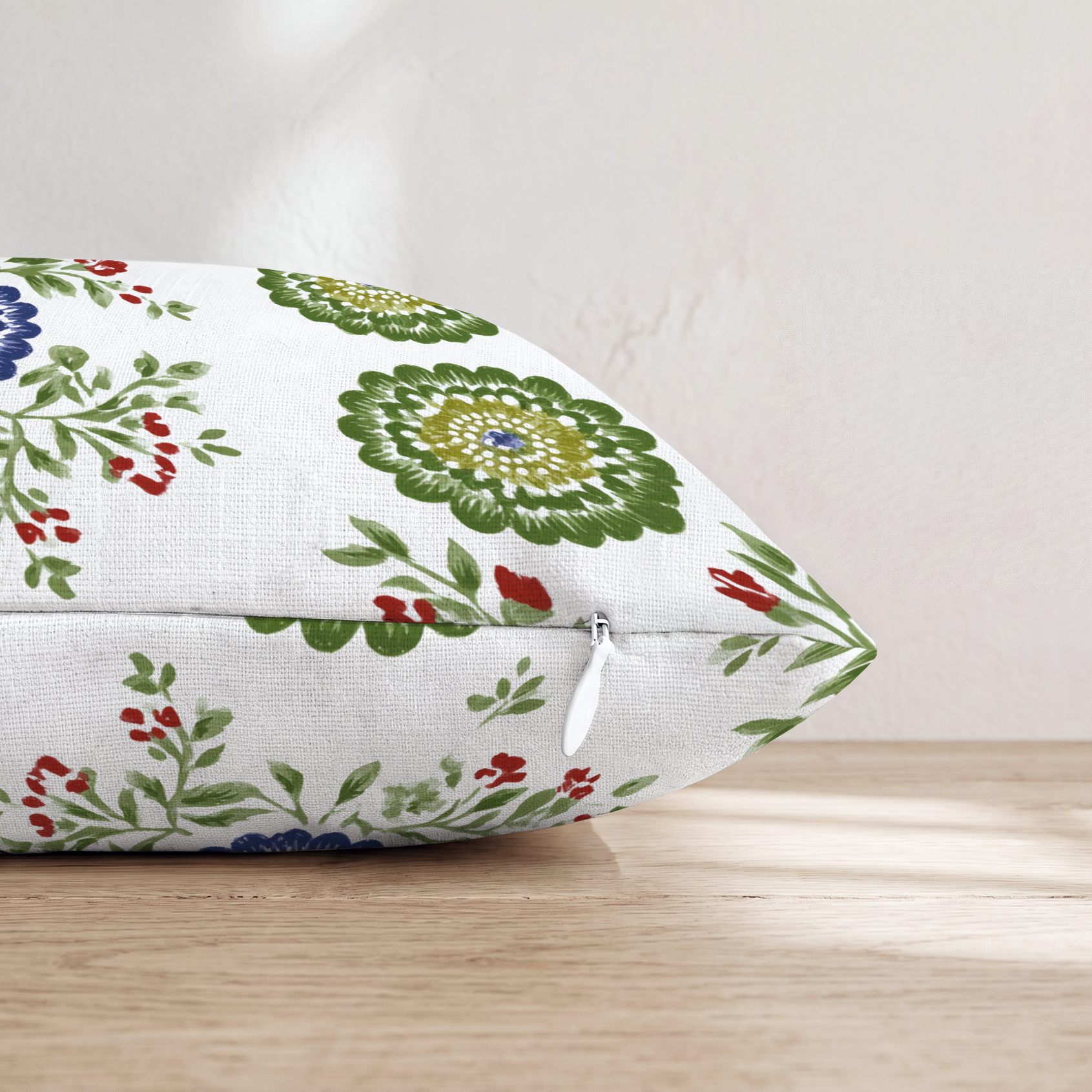 LR938559 LR938559_pillow_edge_zipper.png