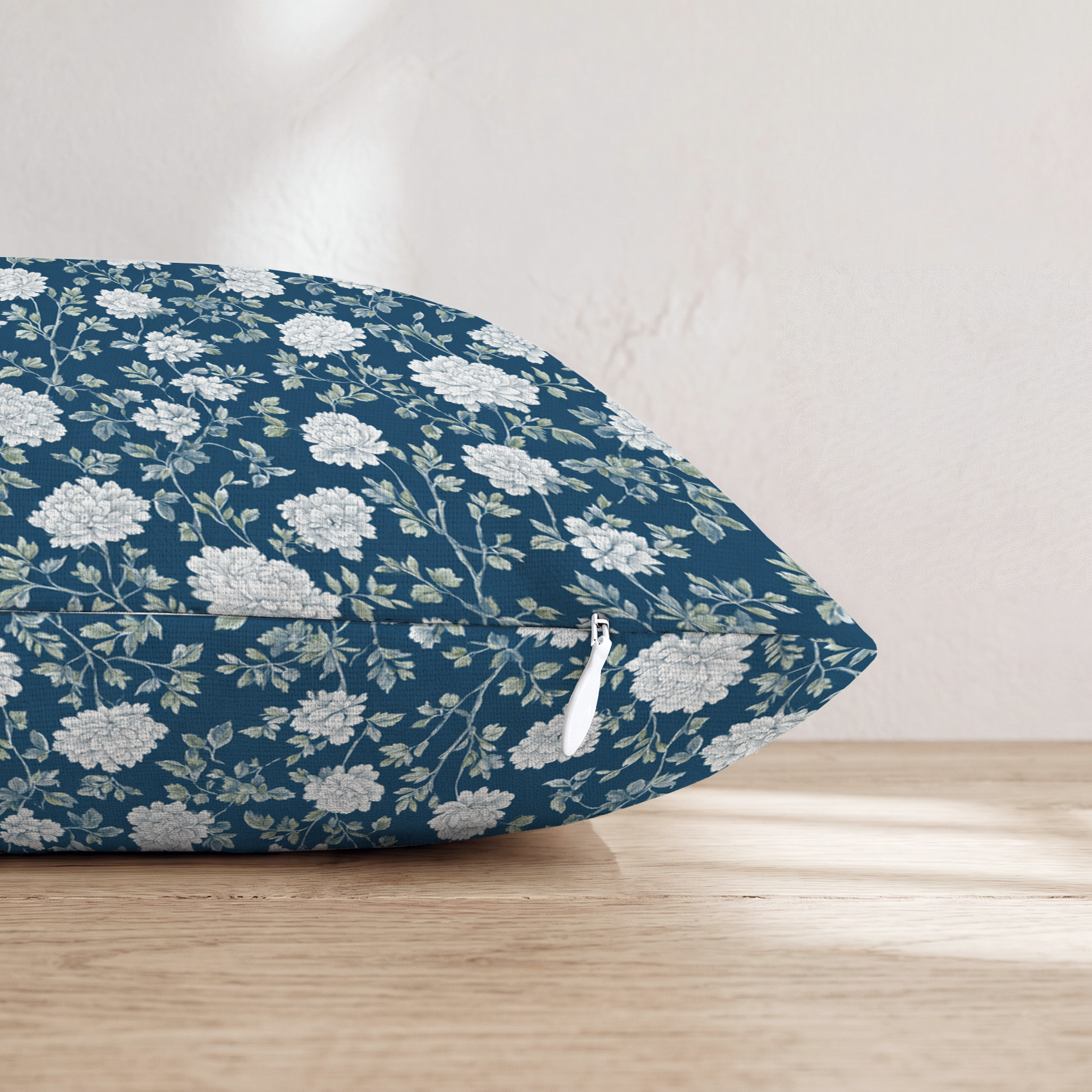 LR976668 LR976668_pillow_edge_zipper.png