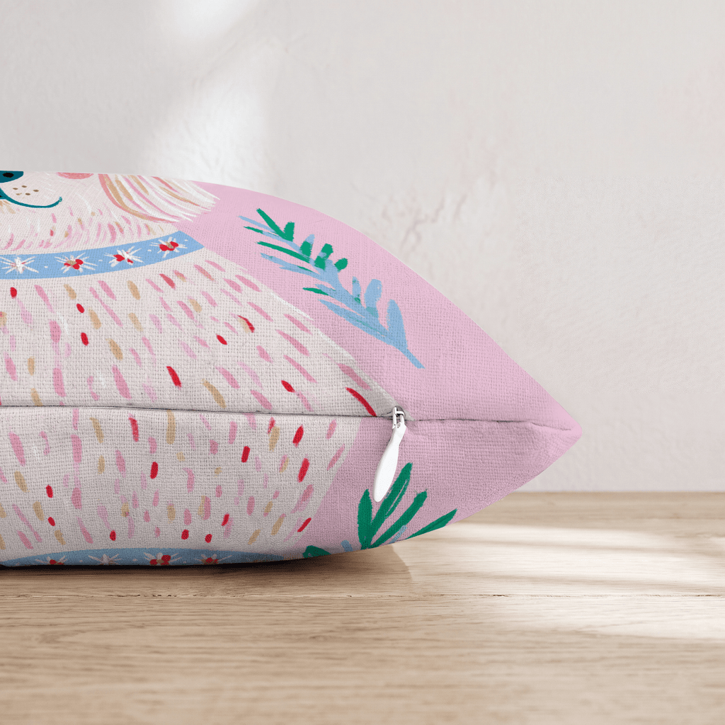Holly Hat Retriever Throw Pillow - Hillcroft Home