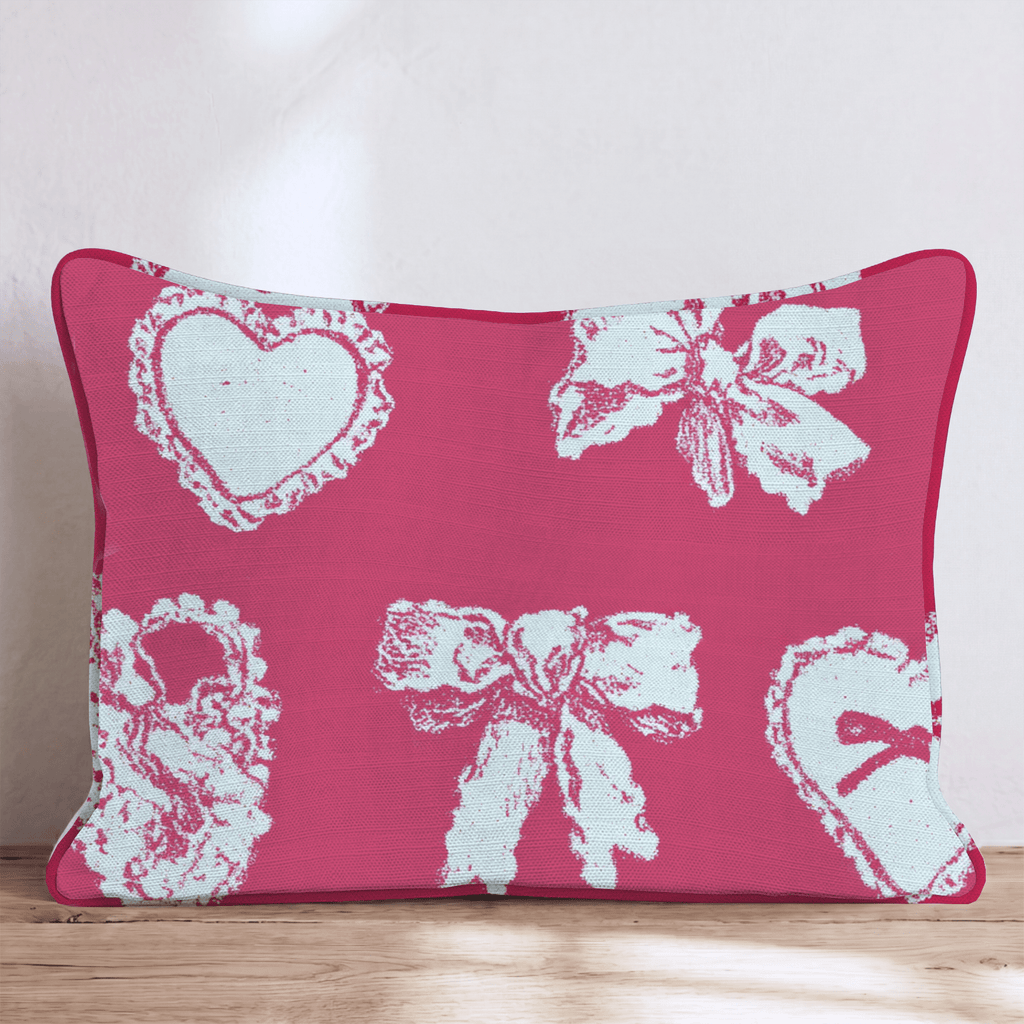 Loves me Knot Throw Pillow - Hillcroft Home