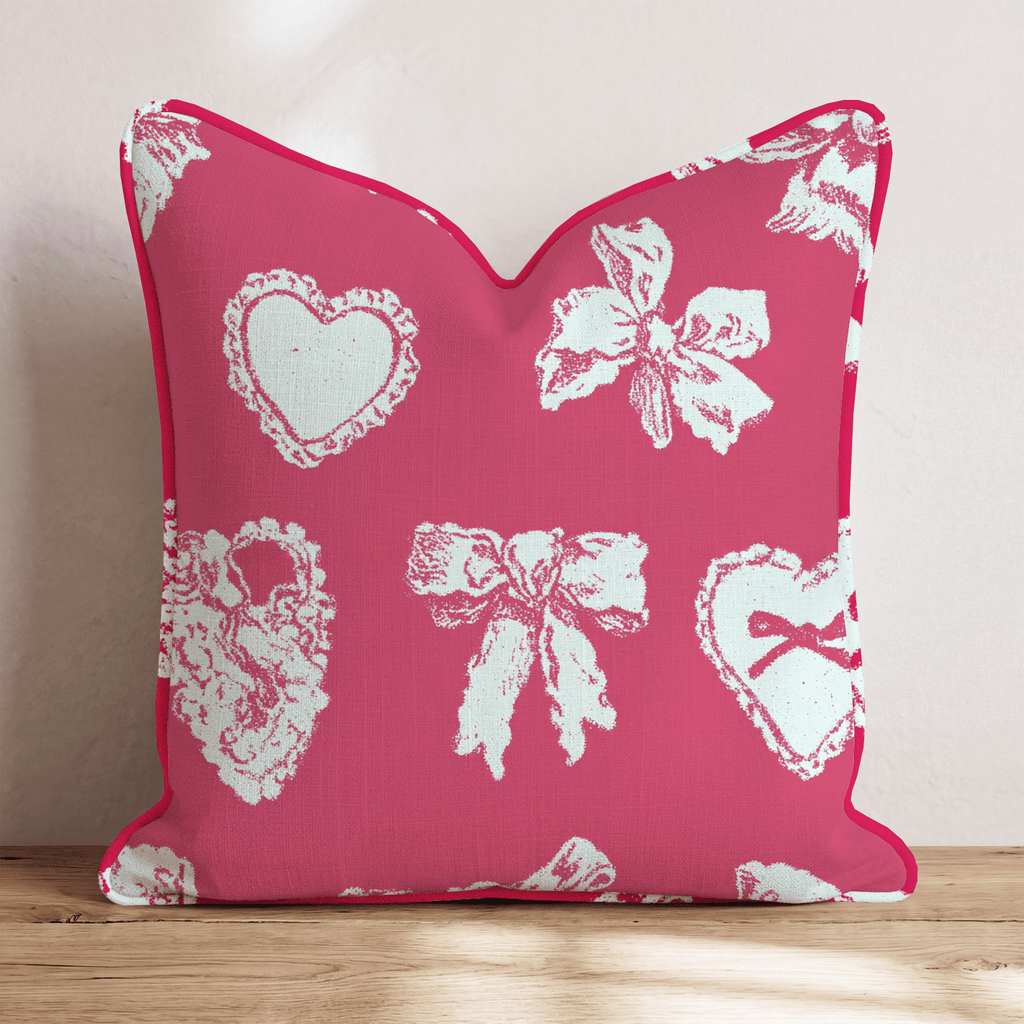 Loves me Knot Throw Pillow - Hillcroft Home