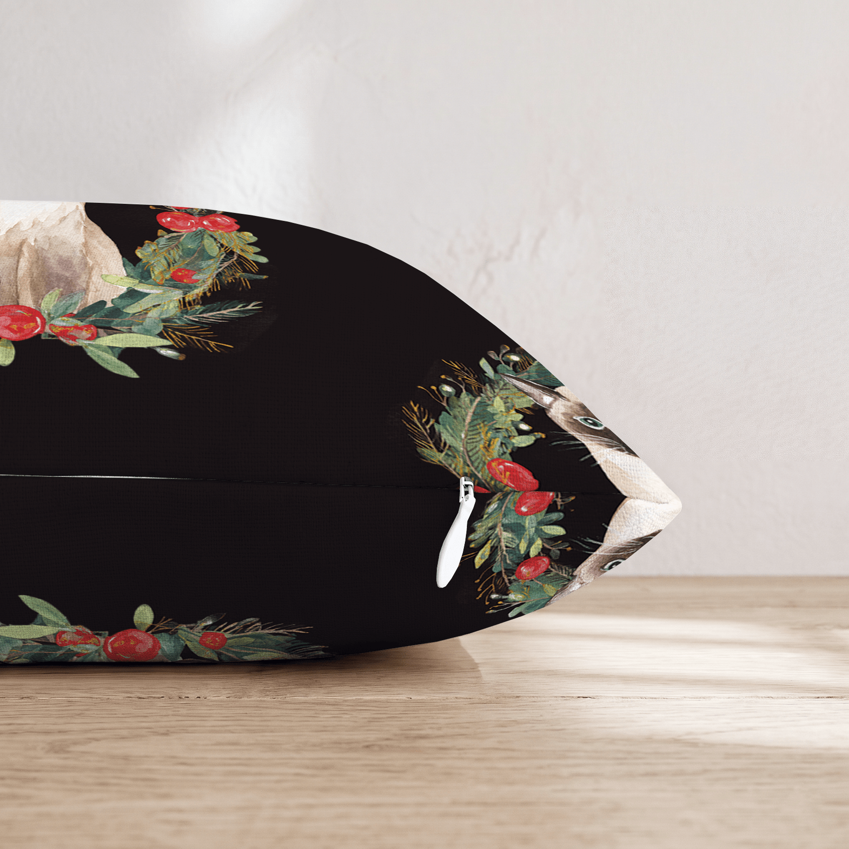 Siamese Berry Wreath Throw Pillow - Hillcroft Home